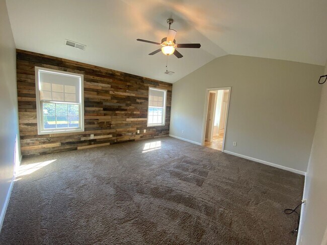 Building Photo - 106 Brown Thrasher Ln