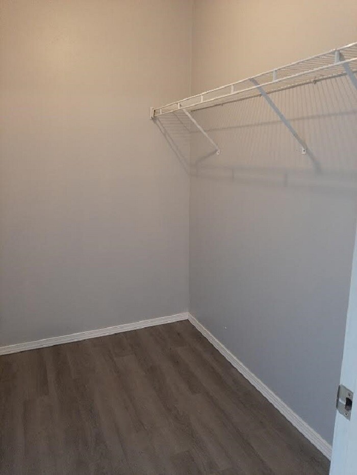 Unit 109 - 2bd 1 ba - Closet - 411 W 2nd St