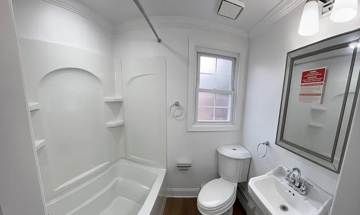 Building Photo - 26 Marvin St