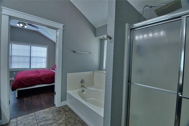 Building Photo - 2924 Canyon Oaks Ct