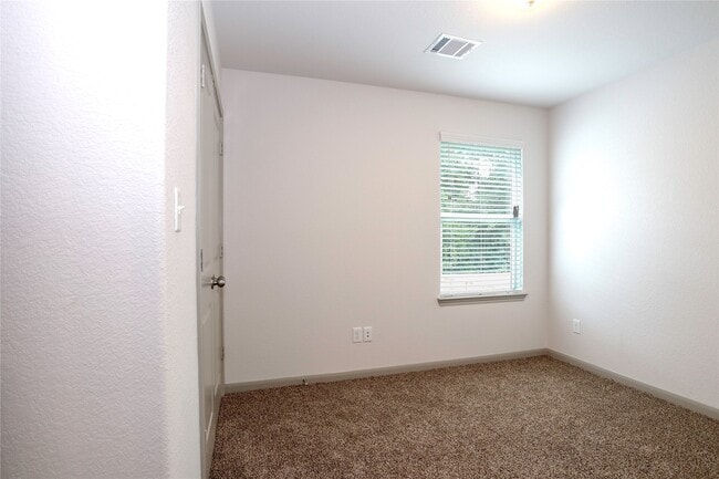 Building Photo - 2702 Appian Wy