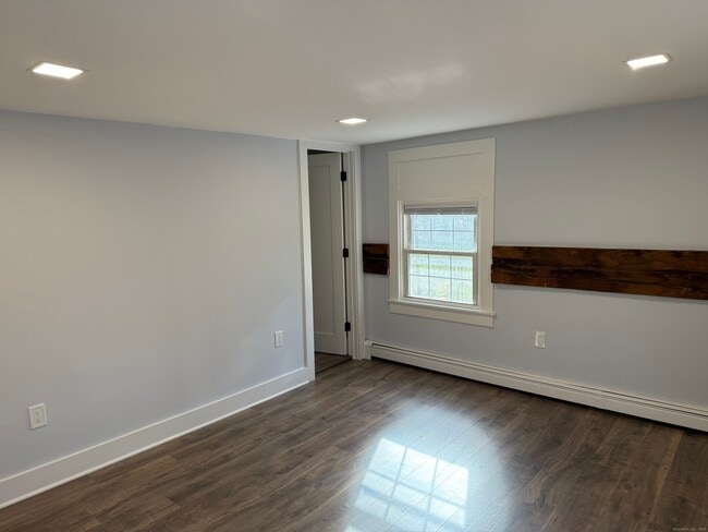 Building Photo - 141 Washington Rd