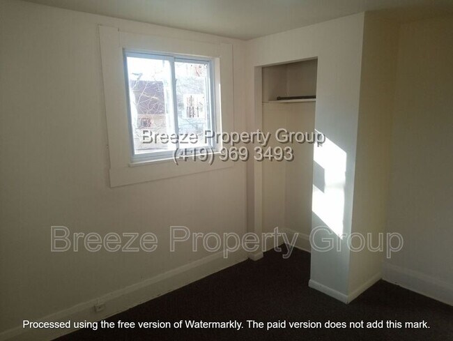 Building Photo - 771 Orchard St