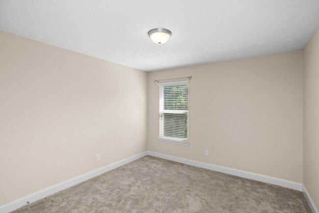 Building Photo - 1075 Campbell Ave