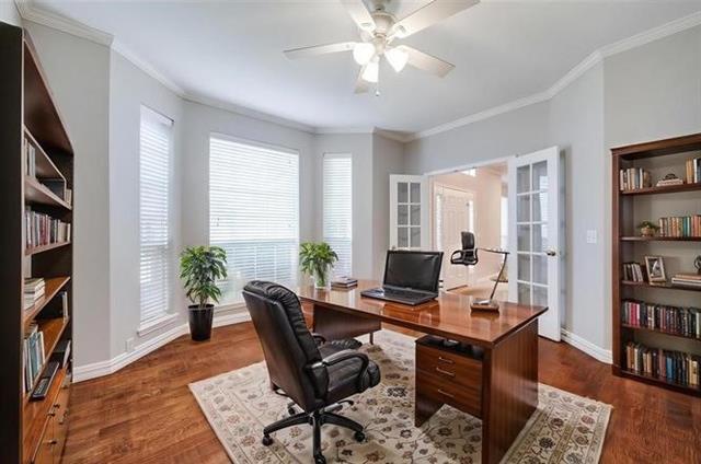 Building Photo - 2221 Cimmaron Dr