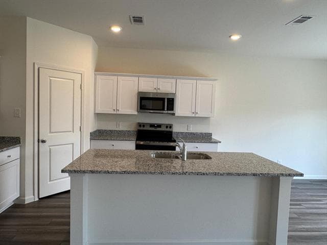 Building Photo - 4901 Mccoy Dr