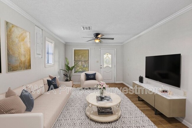 Building Photo - 535 W Lyons St