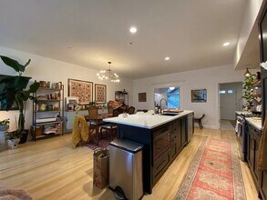 Building Photo - 877 Harrison Ave