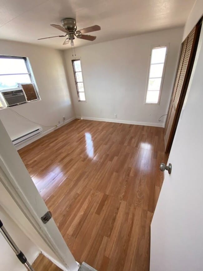 Building Photo - 2 Bed 1 Bath Mobile Home