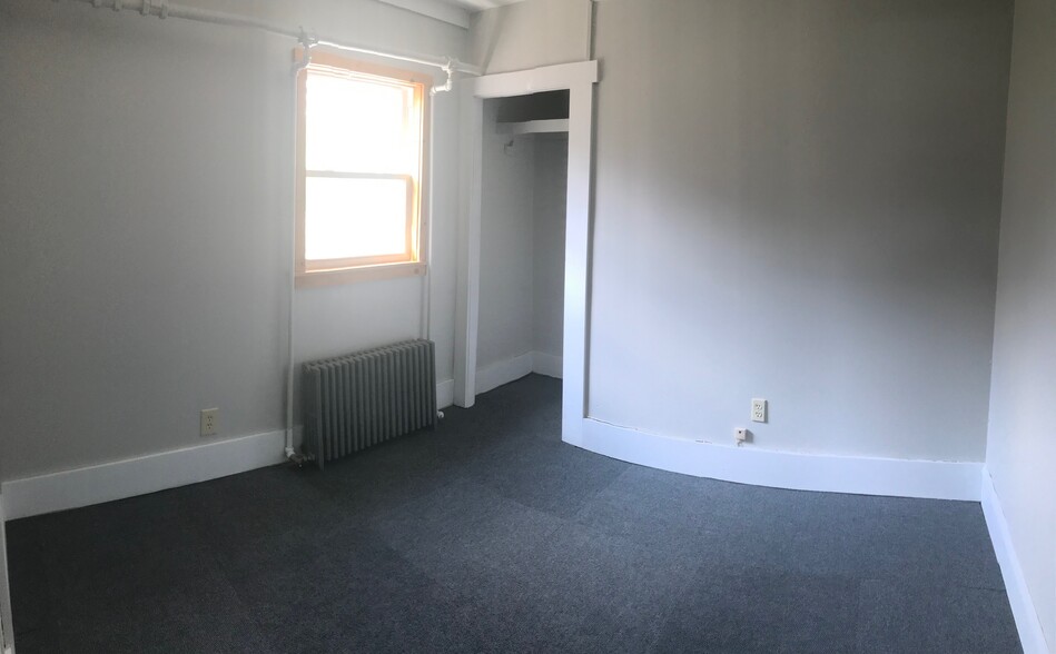Building Photo - 143 Washington St