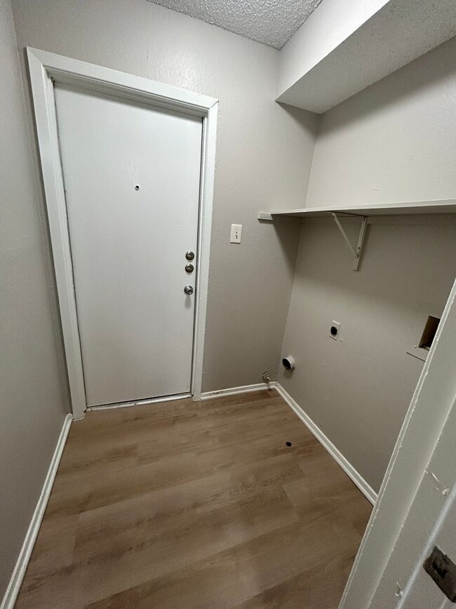 Building Photo - D.Schrager Properties7 (7900 West Gate Blvd)