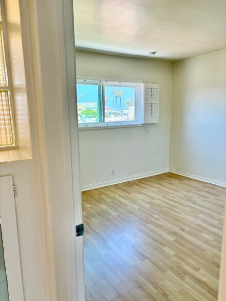 Building Photo - 229 Bicknell Ave