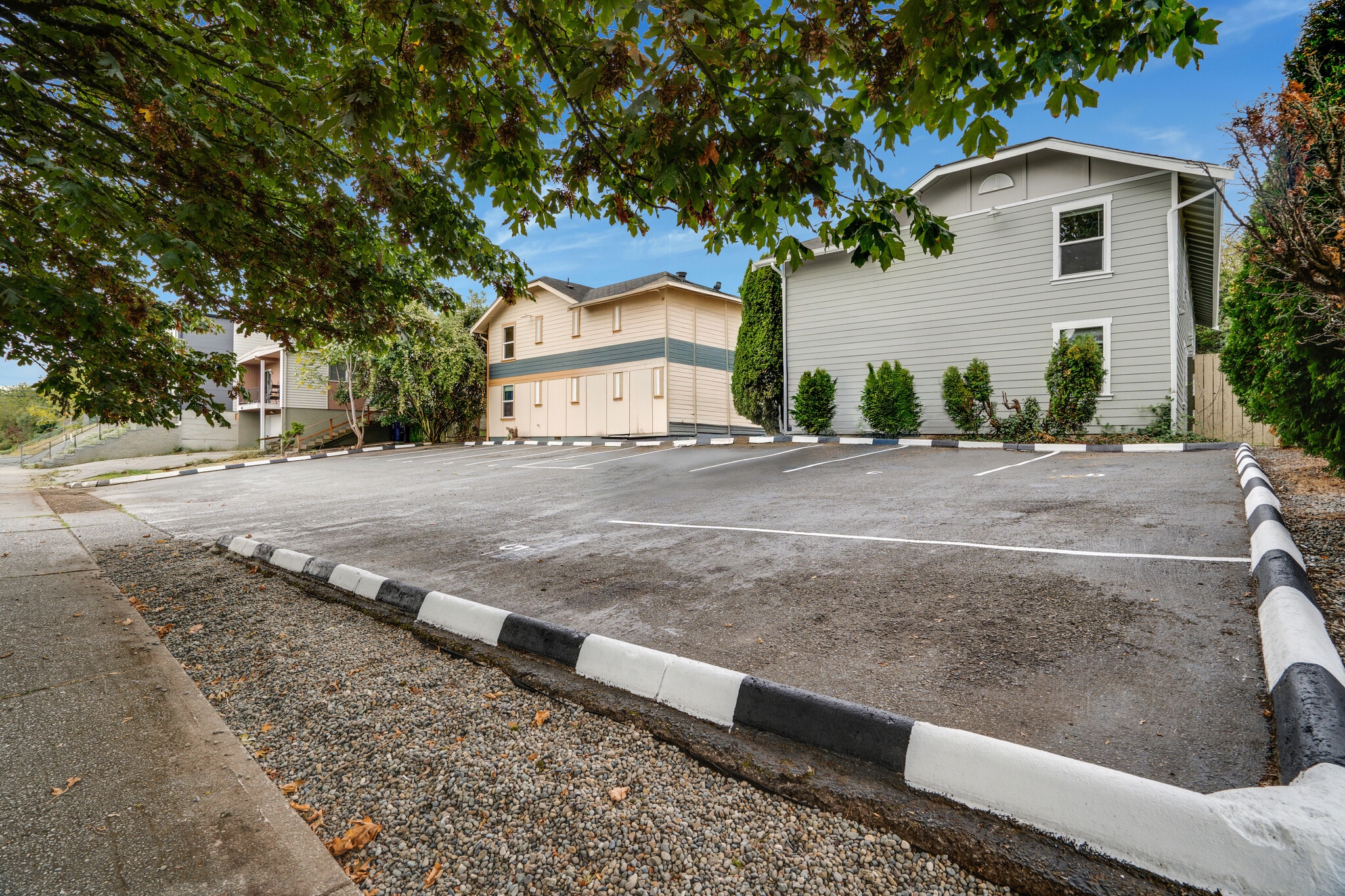 Building Photo - 2412 S I St