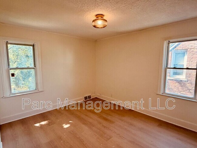 Building Photo - 14869 Freeland St