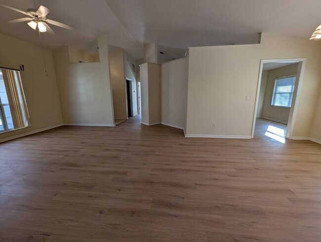 Building Photo - Hamilton Pond single family home