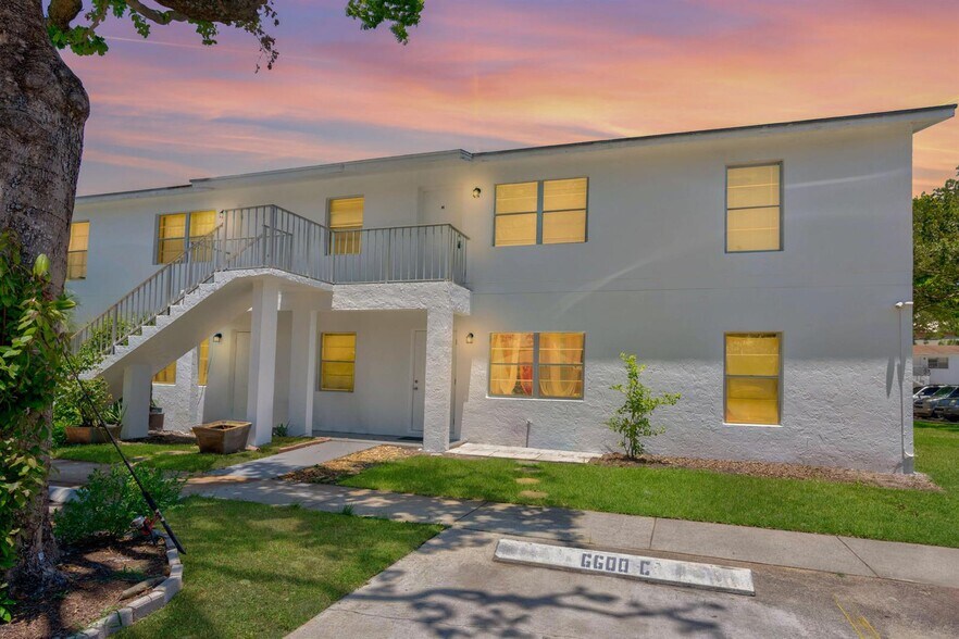 Building Photo - 6590 Jupiter Gardens Blvd