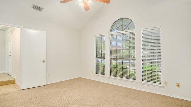 Building Photo - 6908 Bentley Ave