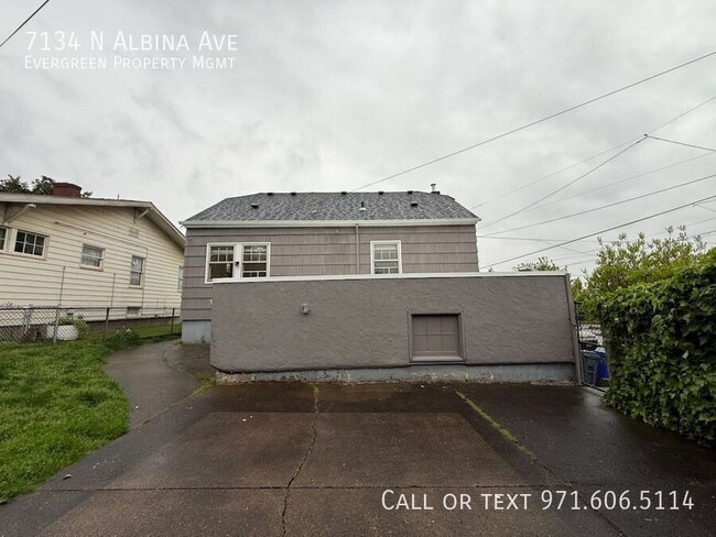 Building Photo - 7134 N Albina Ave