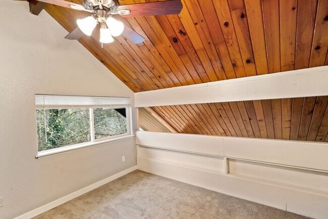 Building Photo - Now Leasing: Beautiful Rustic-Style Apartm...