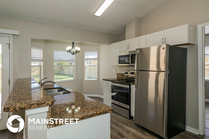 Building Photo - 3175 Olde Sutton Parke Dr