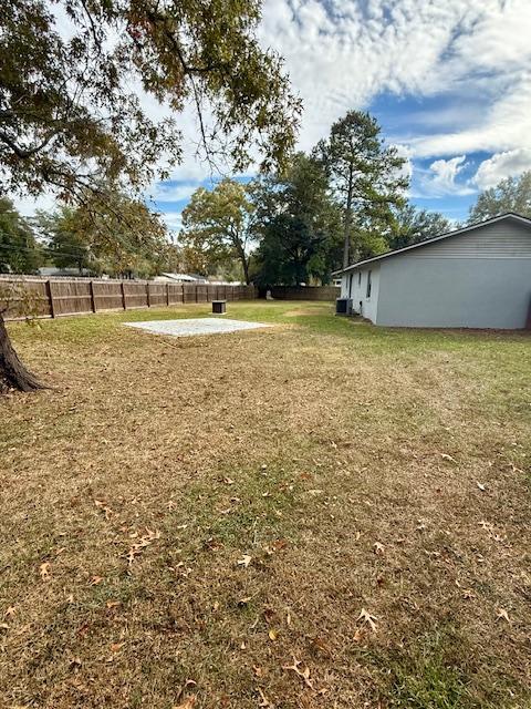 Building Photo - 11 Hemlock Circle Ter