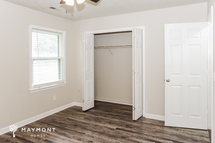 Building Photo - 104 Cerrydowns Ct