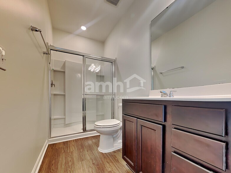 Building Photo - 224 Orion Way