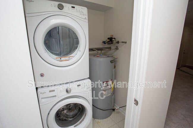 Building Photo - 67 Eldon Way