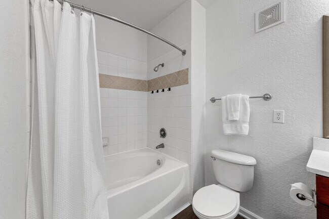 Building Photo - 4850 Seascape Way