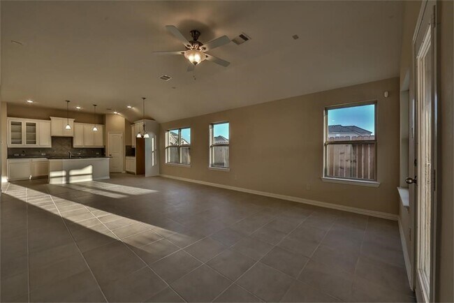 Building Photo - 9235 Union Meadow Ln