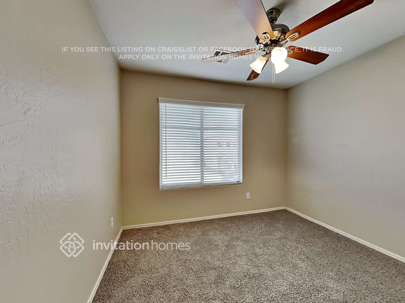 Building Photo - 17503 W Lisbon Ln