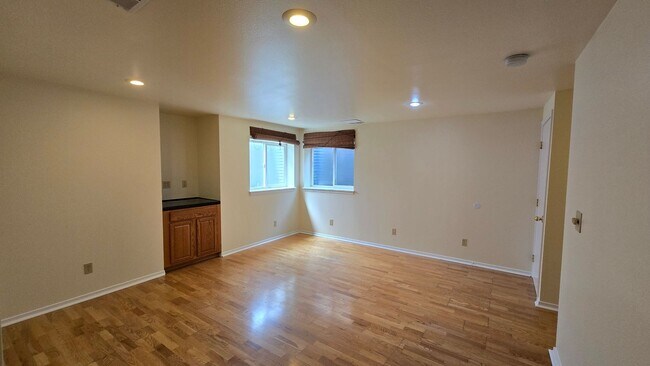 Building Photo - 3855 Blazingwood Way