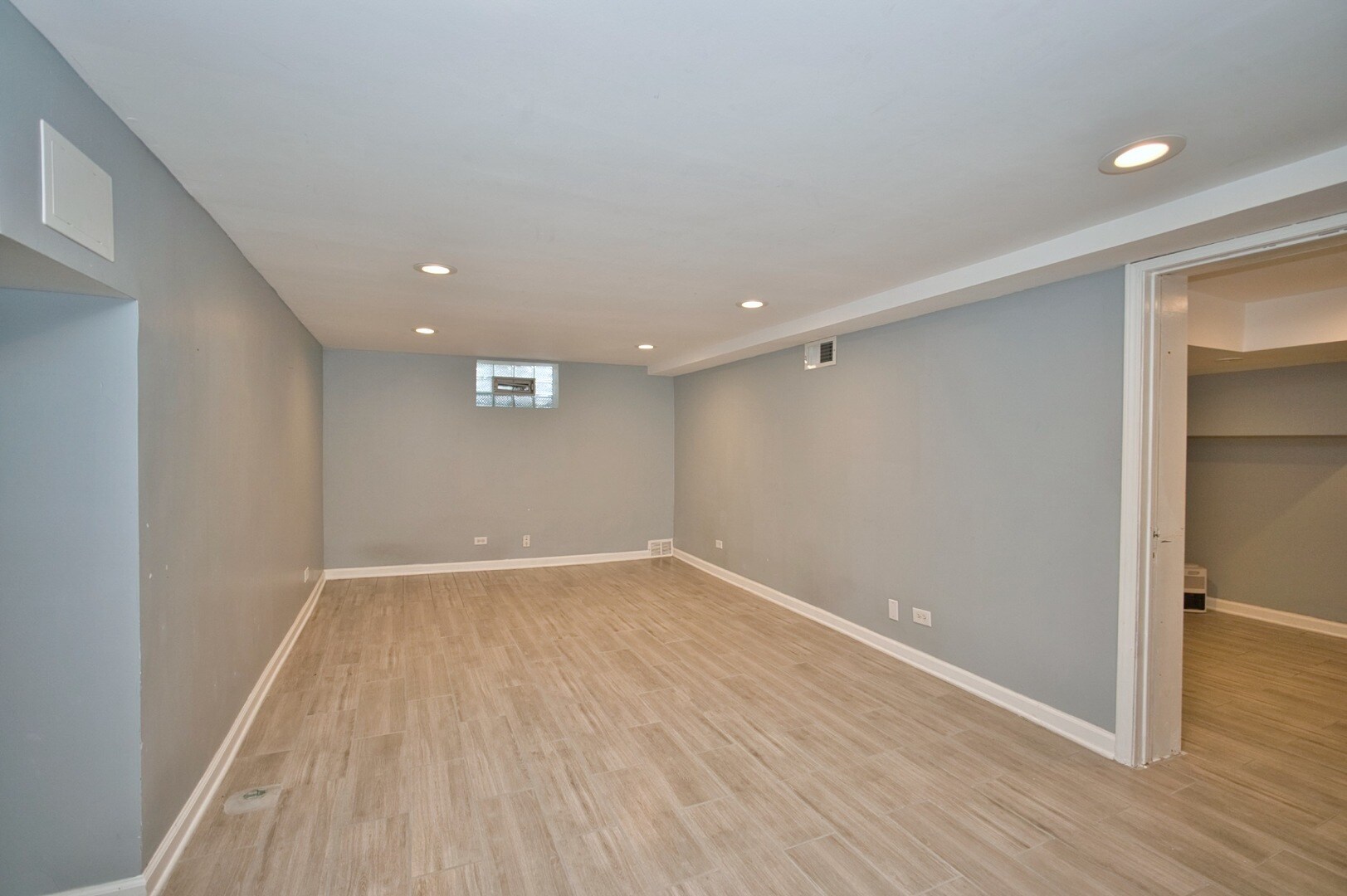 Building Photo - 6700 N Monticello Ave