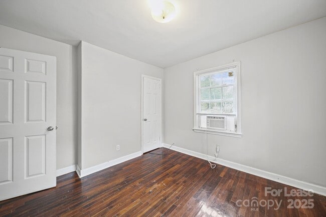 Building Photo - 2621 Druid Hls Wy