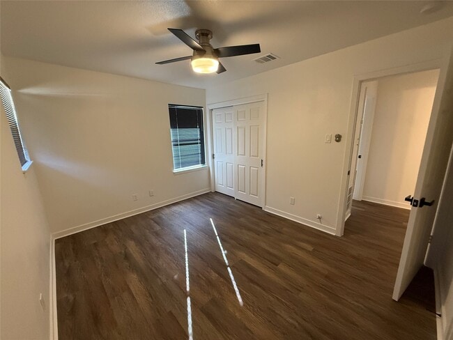 Building Photo - 4111 Beran Dr