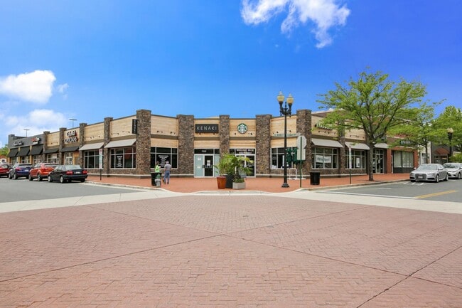 Building Photo - 151 Chevy Chase St