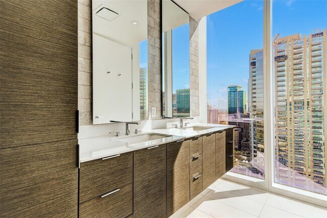 Building Photo - 301 West Ave