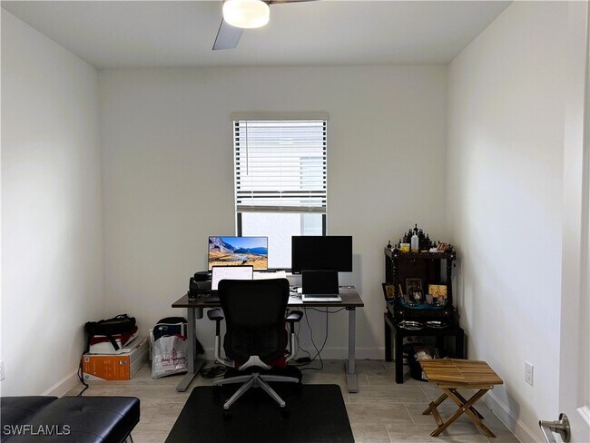 Building Photo - 11460 Canopy Loop