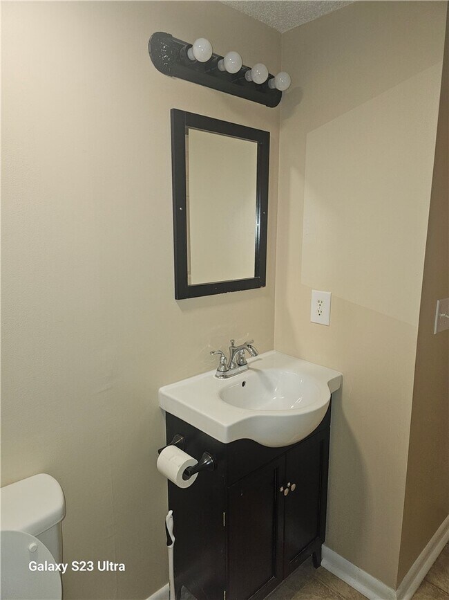 Building Photo - 150 Ligon St