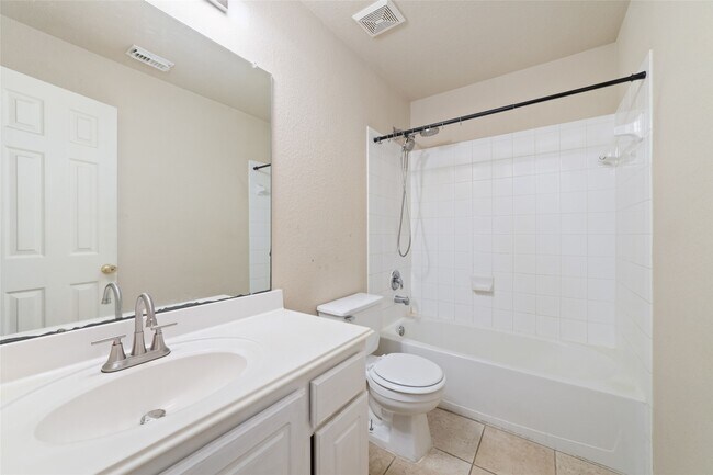 Building Photo - 2727 Chatford Hollow Ln