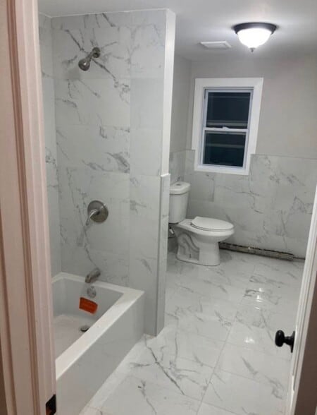 Building Photo - 7 Cottage Street Ext