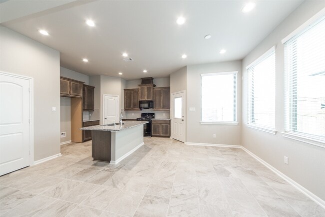 Building Photo - 5131 Pr Ter Ln