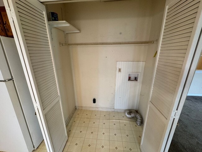 Building Photo - Condo near Nashville Airport & Percy Pries...