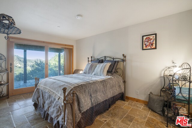 Building Photo - 22139 Alta Dr