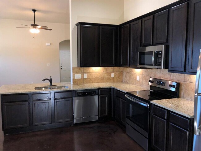 Building Photo - 414 Jack Rabbit Ln