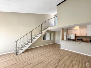 Building Photo - Spacious 1BD/1BA Condo in the Bay Ho Commu...