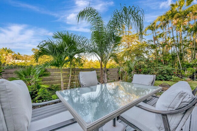 Building Photo - 28 Michiana Dr