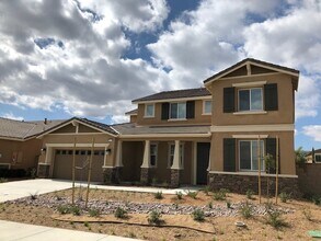 Building Photo - Like New- Home In Menifee!!!