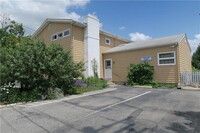 Building Photo - 241 Huxley Ave