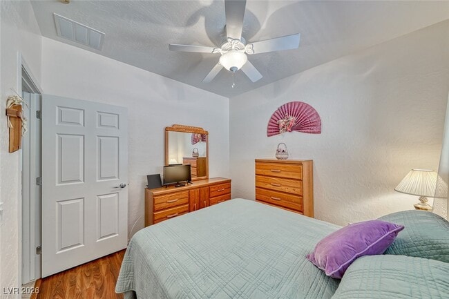 Building Photo - 6159 Isola Peak Ave